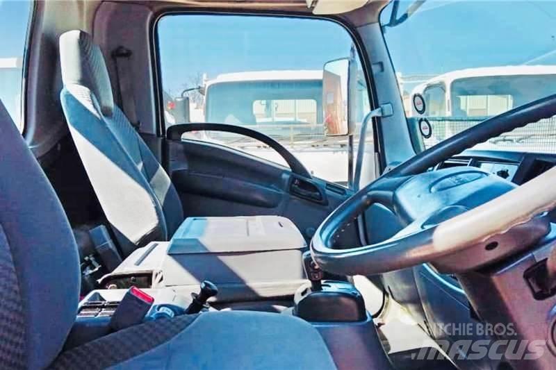 Isuzu FRR 600 AMT Otros camiones