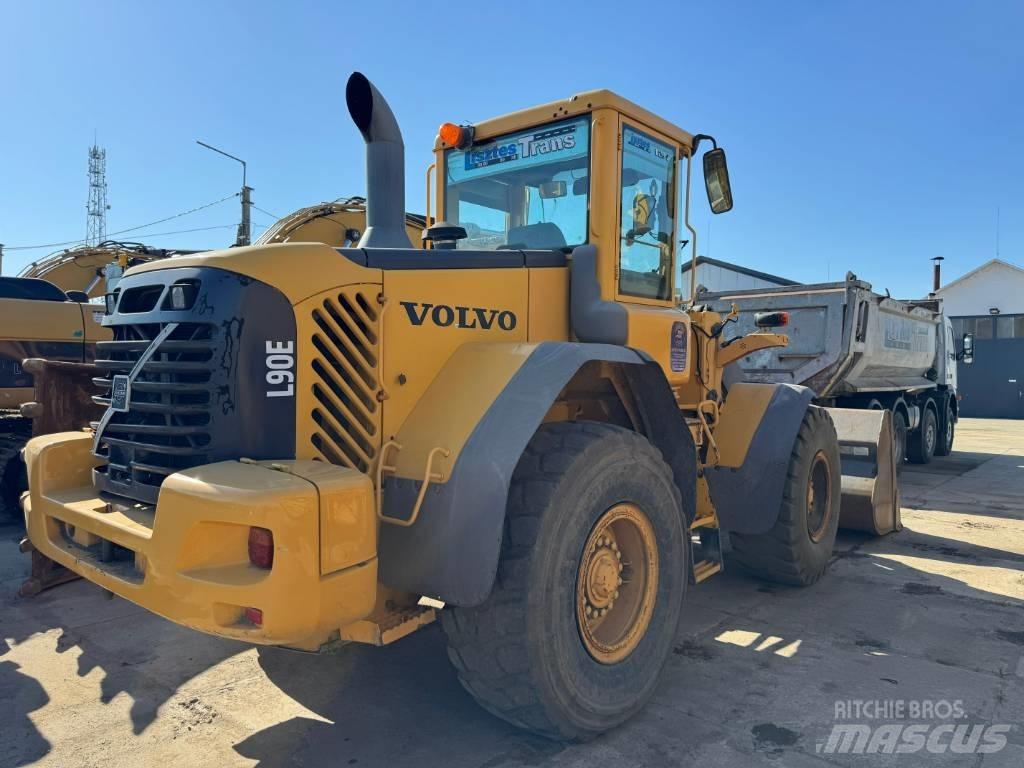 Volvo L 90 E Cargadoras sobre ruedas