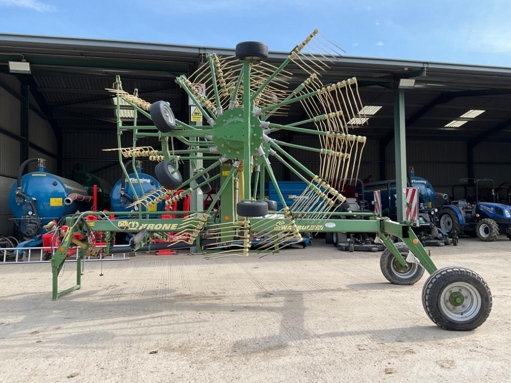 Krone Swadro 800/26 Rastrillos y henificadores