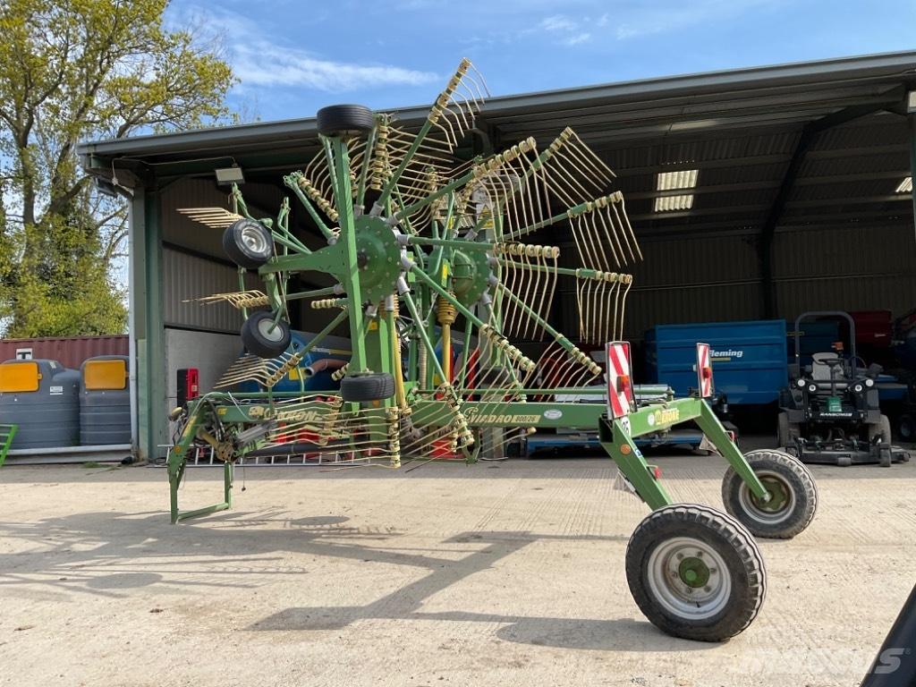 Krone Swadro 800/26 Rastrillos y henificadores