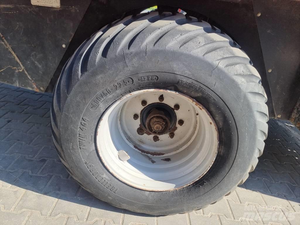 New Holland D 1210 Empacadoras cuadradas
