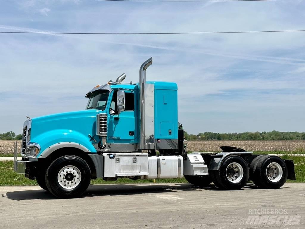 Mack Titan TD 713 Otros camiones