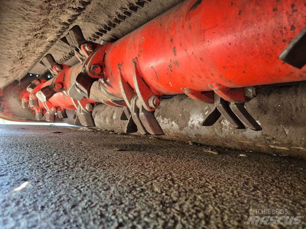Maschio Bufalo 300 Segadoras y cortadoras de hojas para pastos