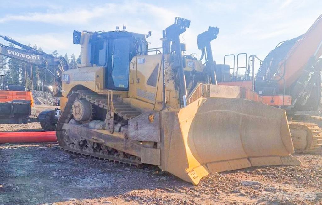CAT D 8 T Buldozer sobre oruga