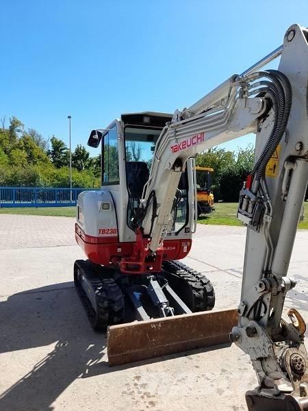 Takeuchi TB 230 Mini excavadoras < 7t