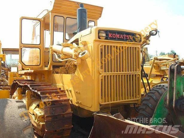 Komatsu D 155 A-1 Buldozer sobre oruga