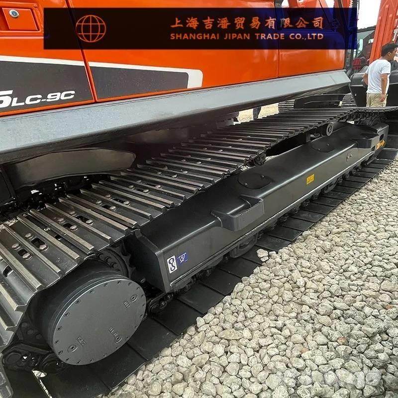 Doosan DX 225 Excavadoras de cadenas