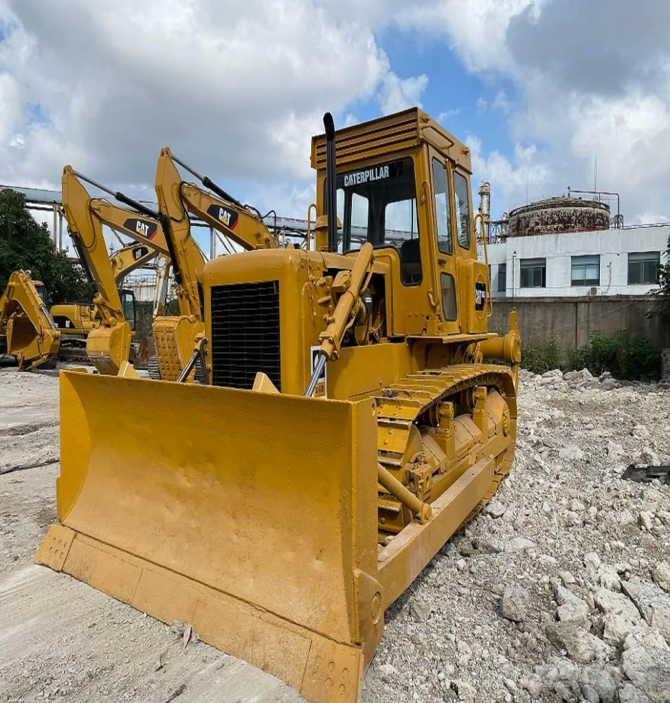 CAT D 6 D Buldozer sobre oruga