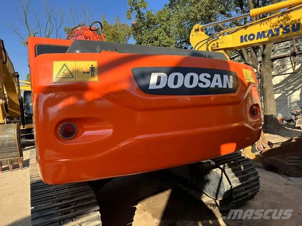 Doosan DX225LC-9C Excavadoras de cadenas