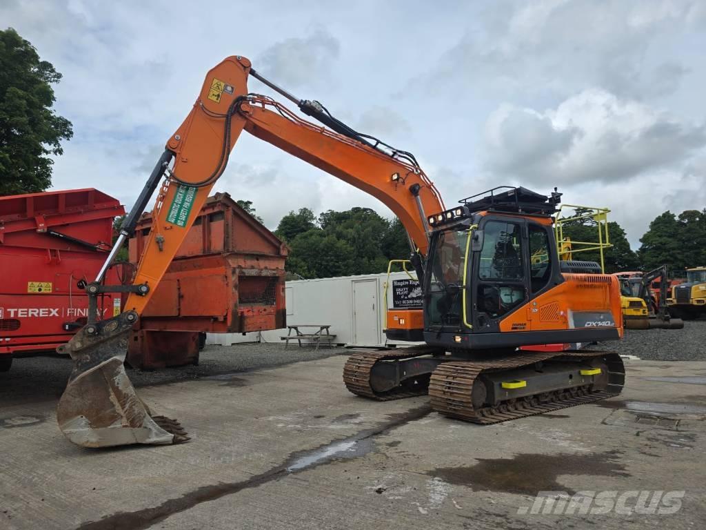 Doosan DX 140 LC Excavadoras de cadenas