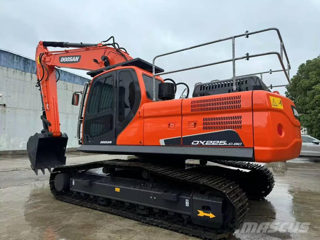 Doosan DX 225 LC-9C Excavadoras de cadenas
