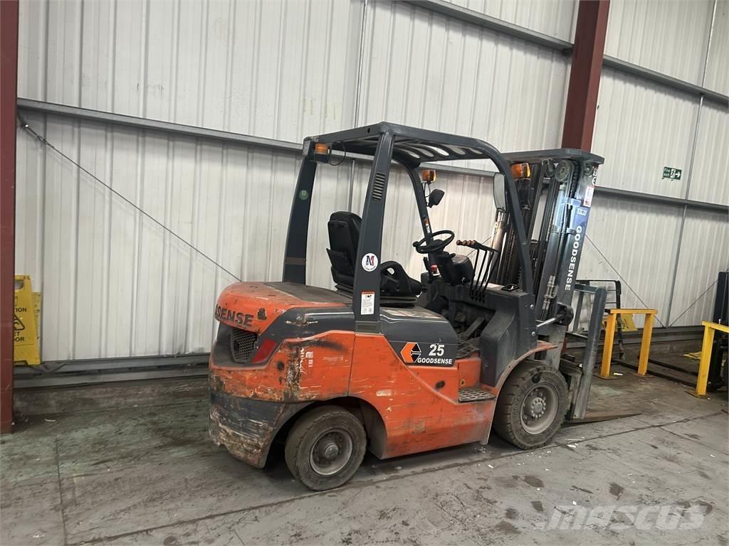  FD25 Carretillas diesel