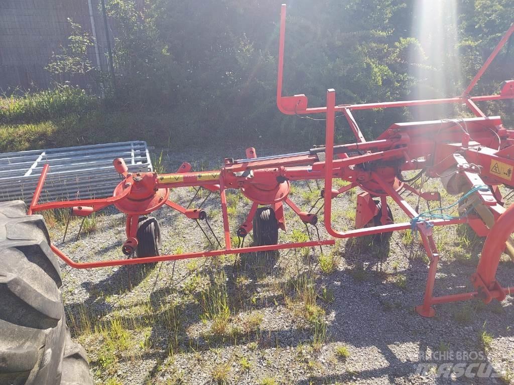 Kuhn GF 5801 MH Rastrillos y henificadores
