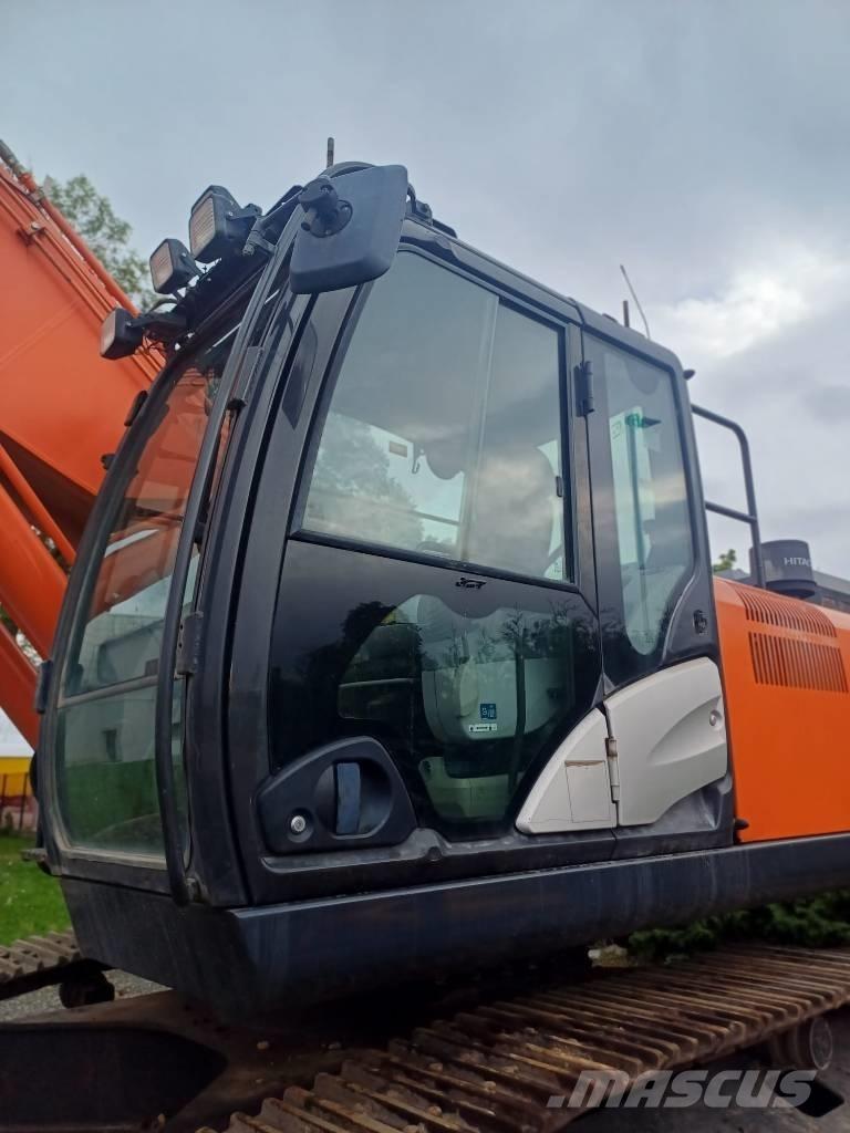 Hitachi ZX350 Cargadoras sobre ruedas