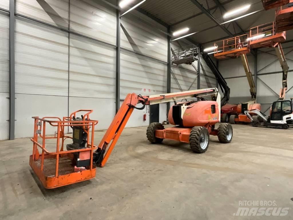 JLG 600 AJ Plataforma de trabajo articulada