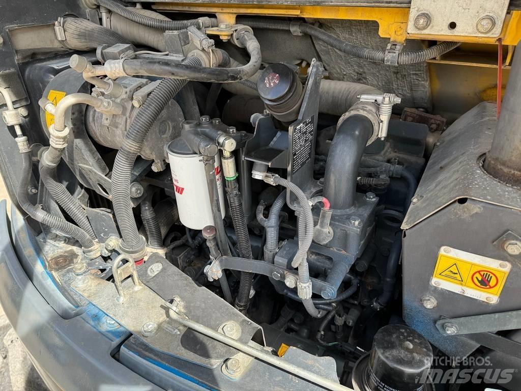 Komatsu PW 98 MR-8 Excavadoras de ruedas