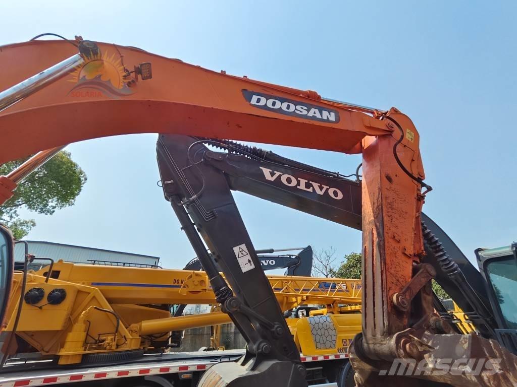 Doosan DX 300 LC Excavadoras de cadenas