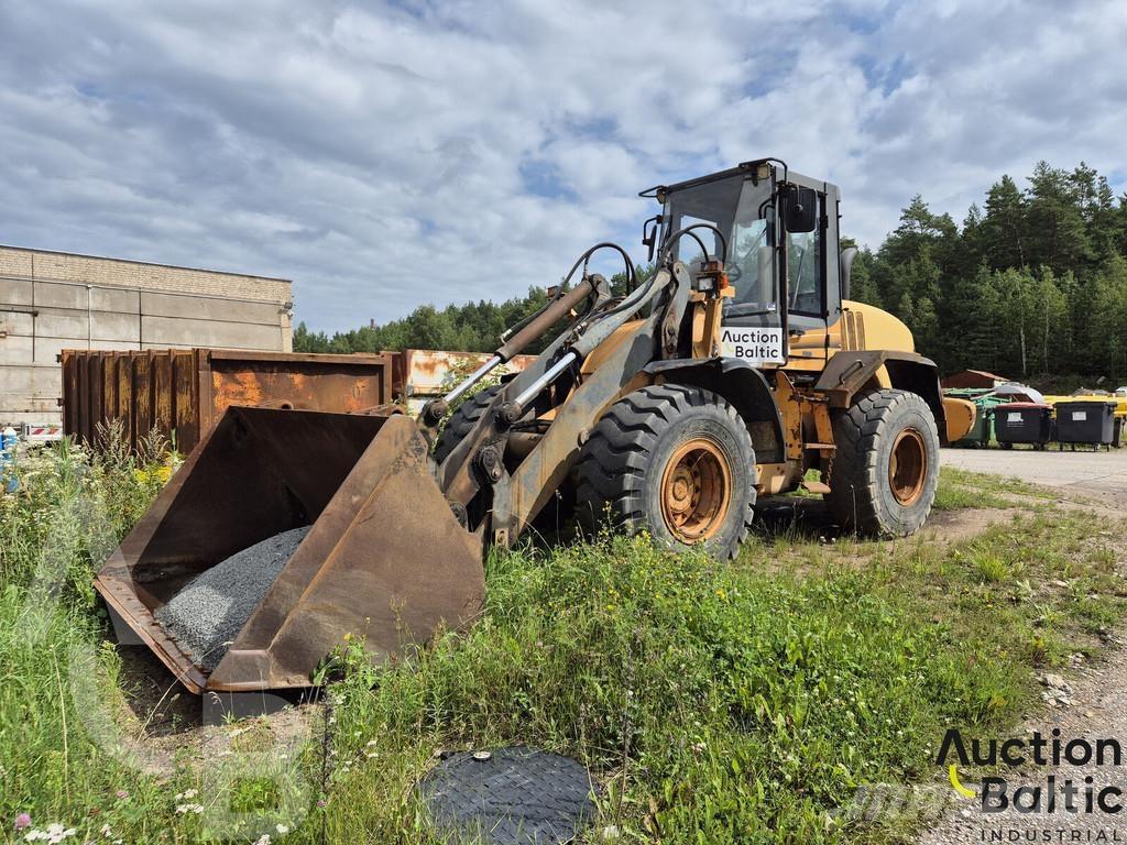 CASE 621 D Cargadoras sobre ruedas