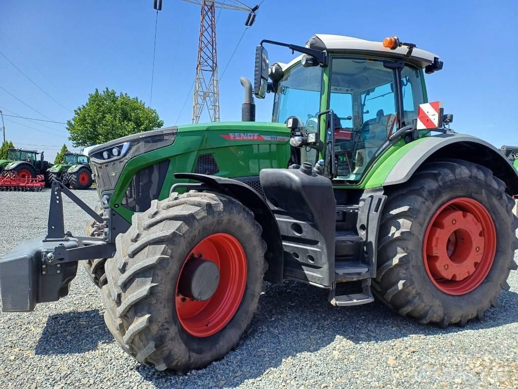 Fendt 933 Vario Tractores