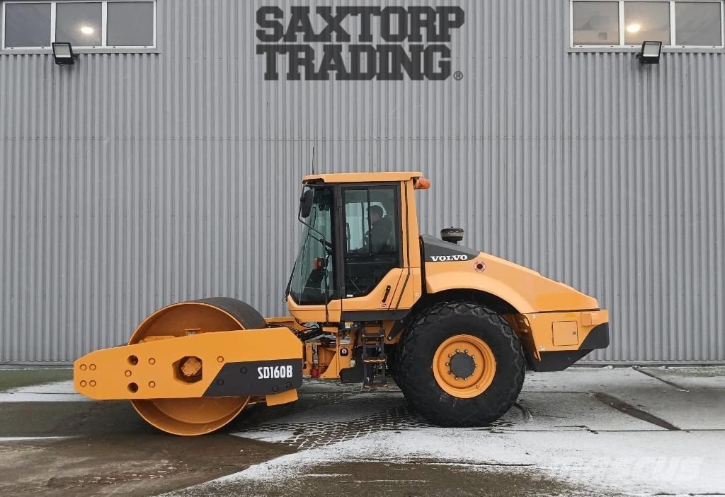 Volvo SD160 B, Vält Rodillos sobre neumáticos