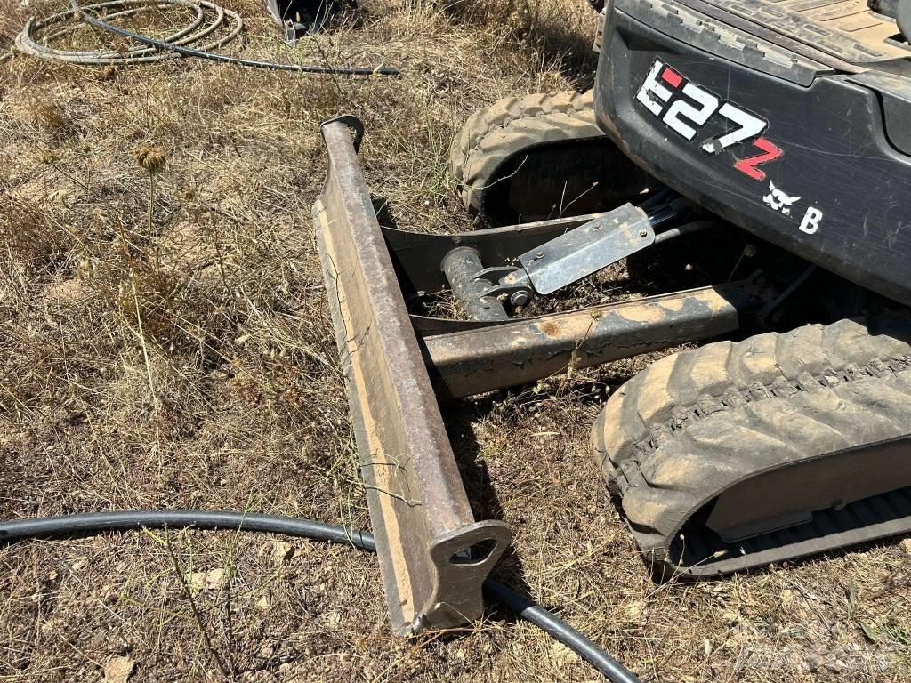  BOBACT E27 Mini excavadoras < 7t