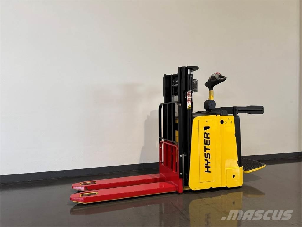Hyster P2.0SD Apiladores eléctricos