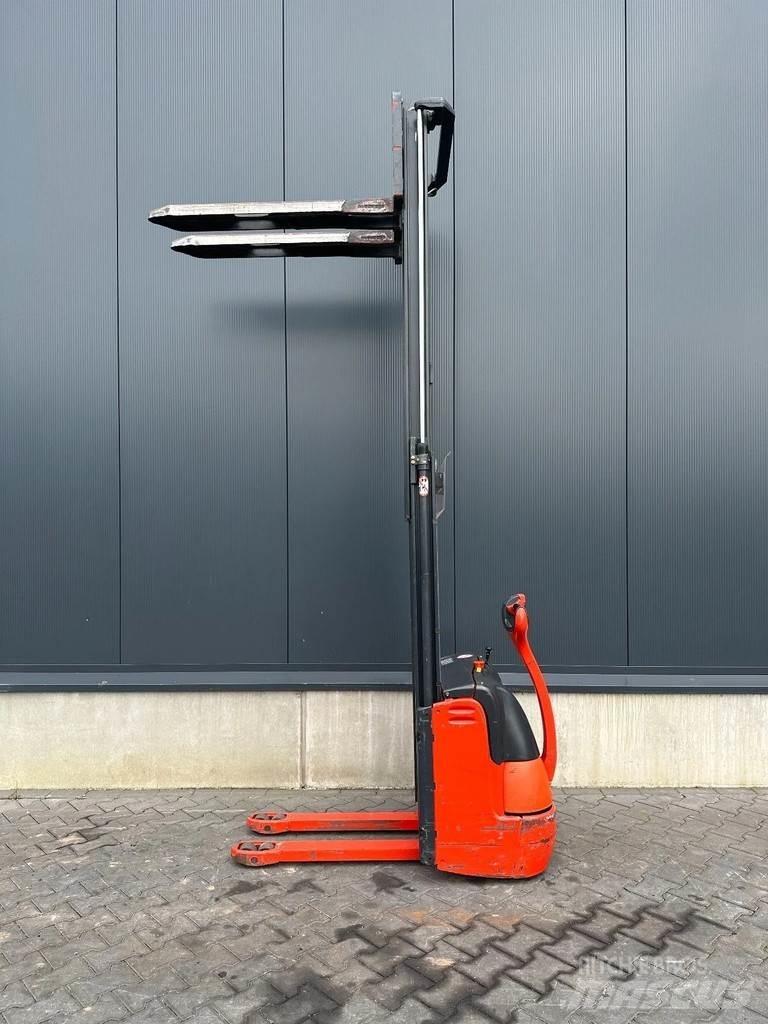 Linde L12 Apiladores eléctricos