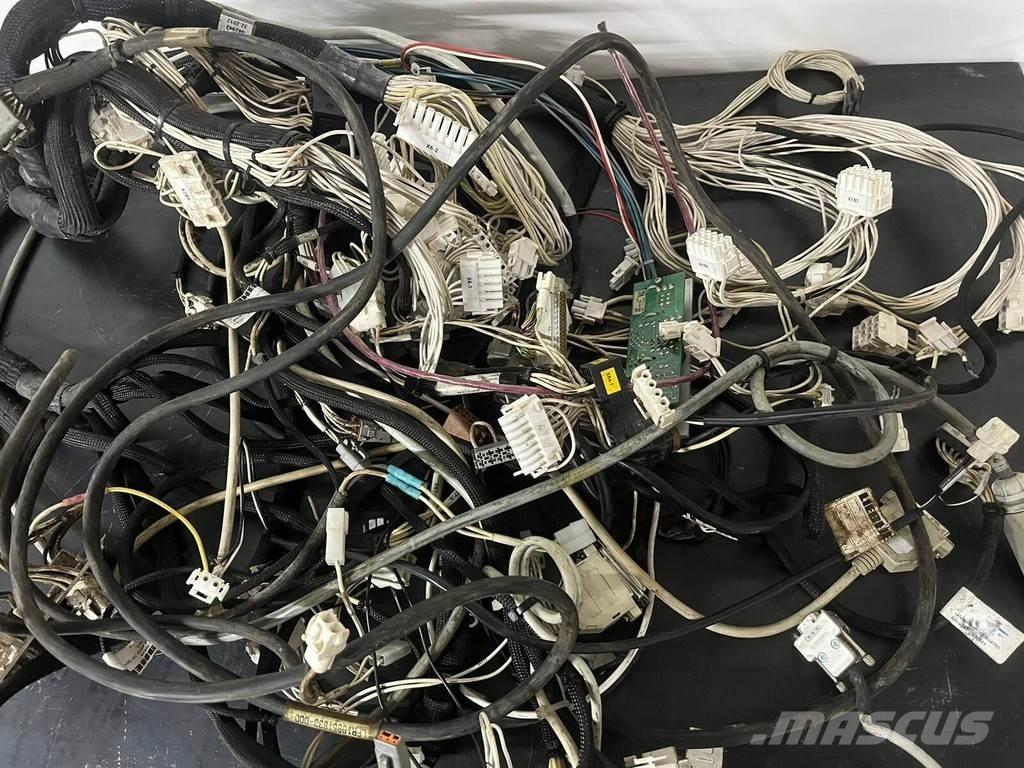 Liebherr Kabelboom Electrónicos