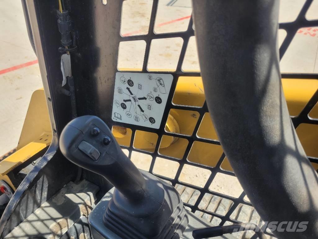 CAT 259 D3 Minicargadoras