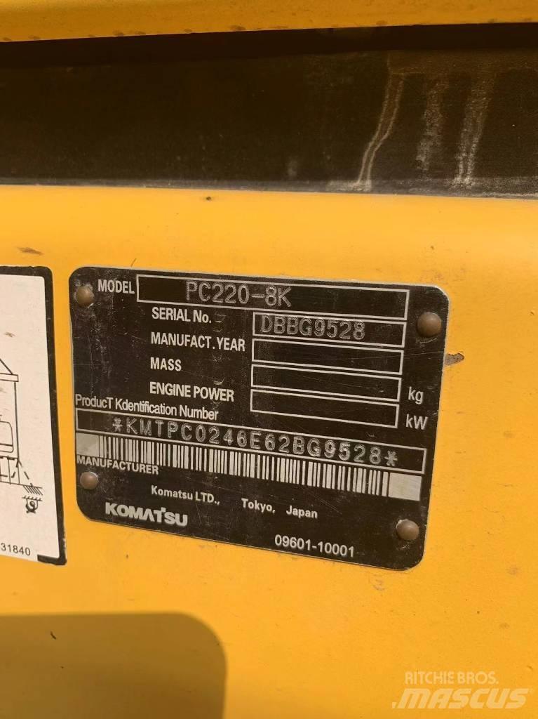 Komatsu PC 220-8 Excavadoras 7t - 12t