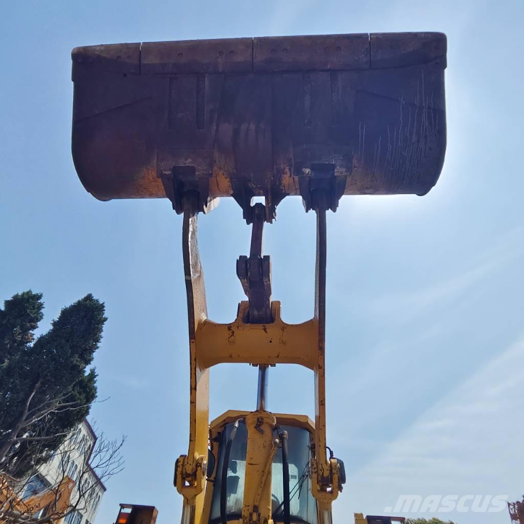 Komatsu WA 500 Cargadoras sobre ruedas