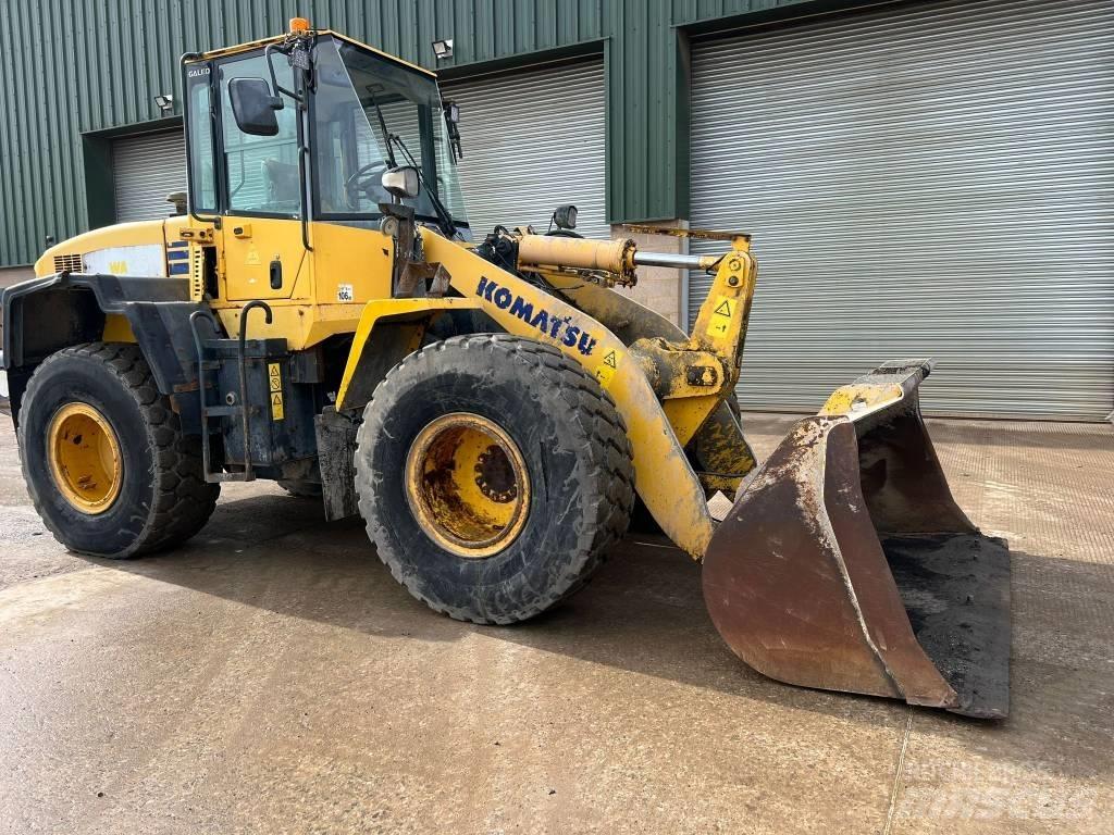Komatsu WA 250-5H Cargadoras sobre ruedas