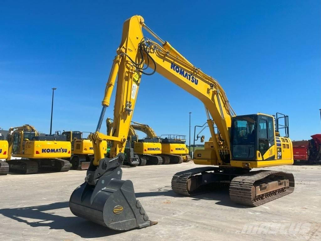 Komatsu PC 210 LC-11 Excavadoras de cadenas