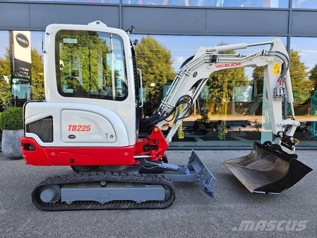 Takeuchi TB 225 Mini excavadoras < 7t