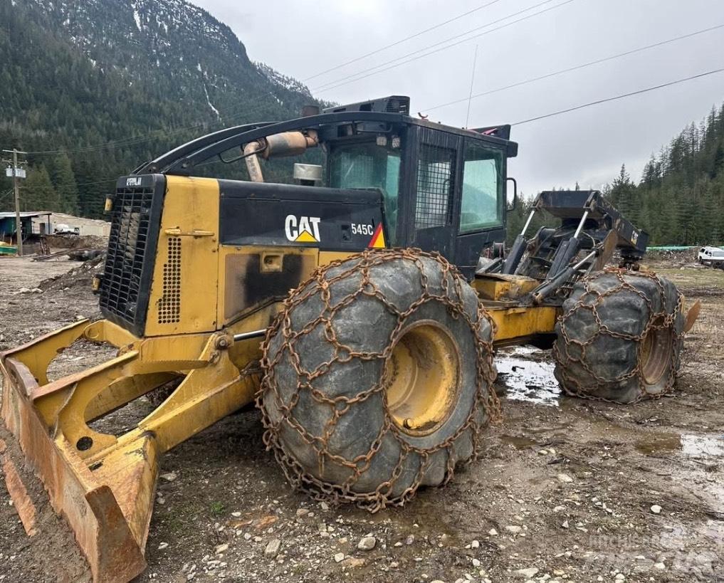 CAT 545 C Arrastrador de troncos