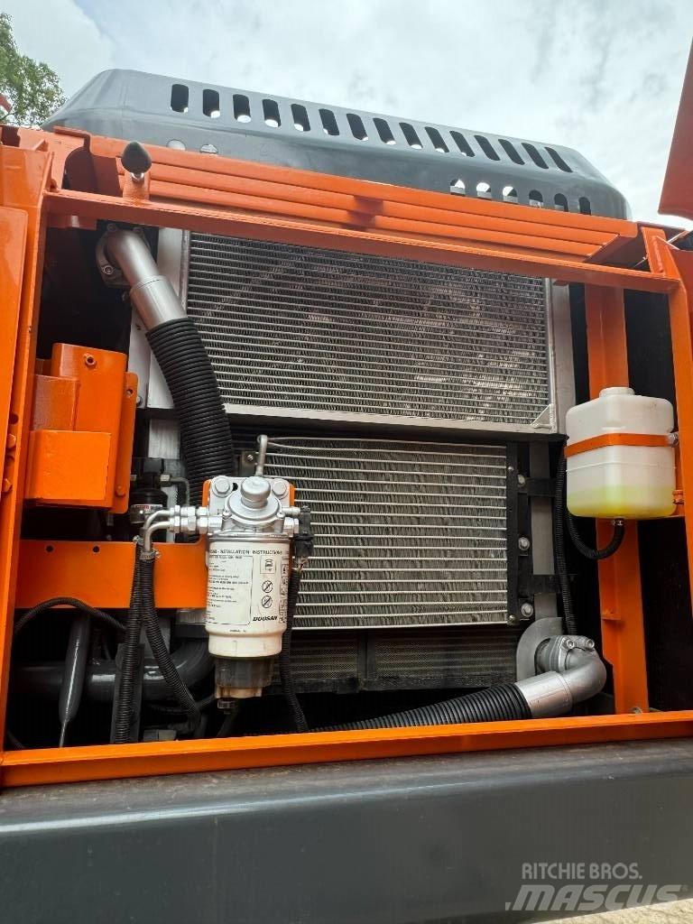 Develon DX 225 LCA Excavadoras 7t - 12t