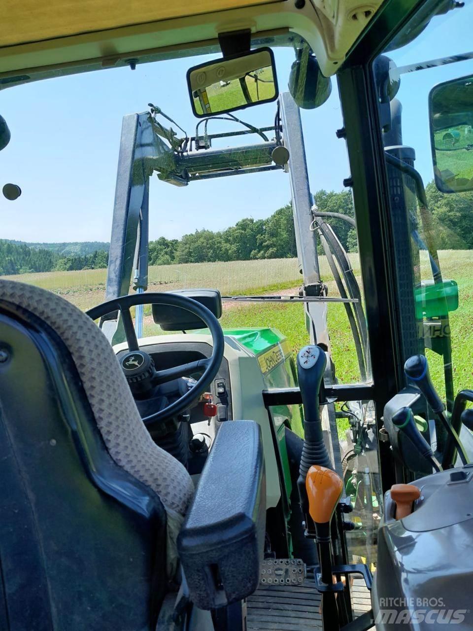  John Deere 5075M Tractores