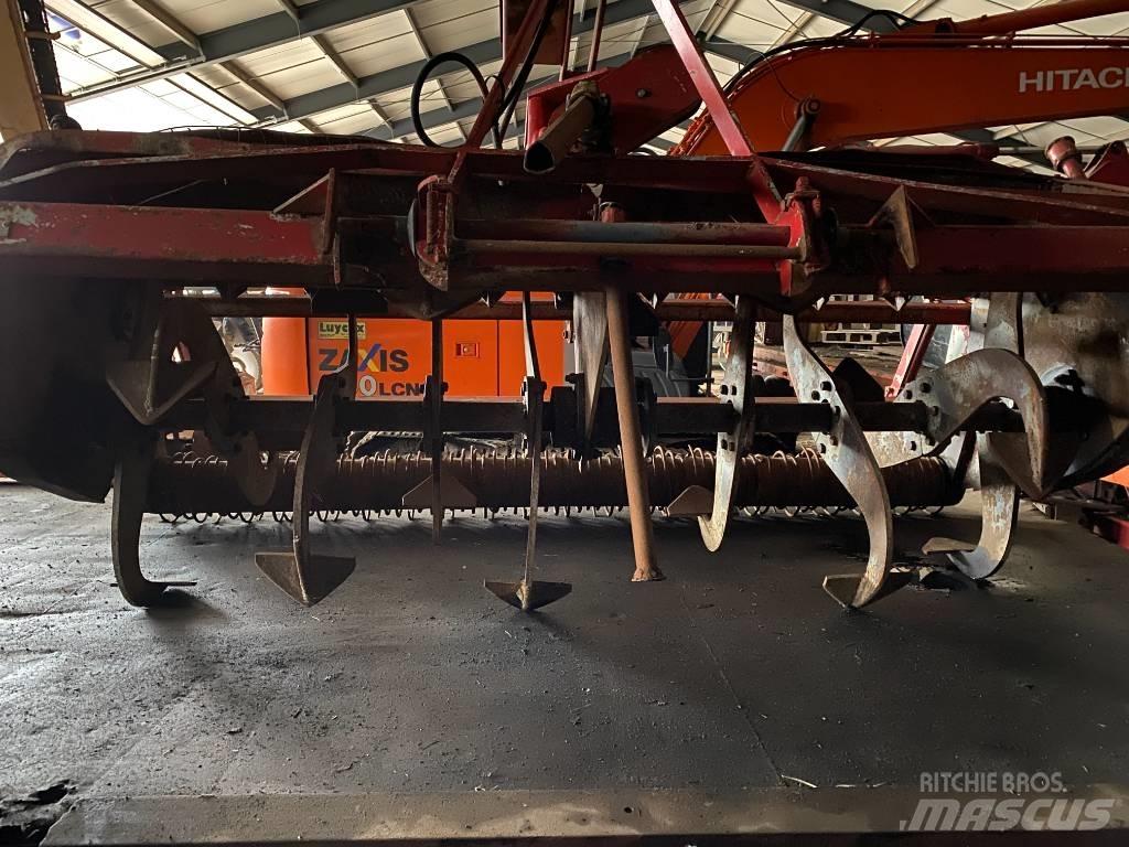  Spitmachine 2.5 M Otras máquinas y aperos de labranza