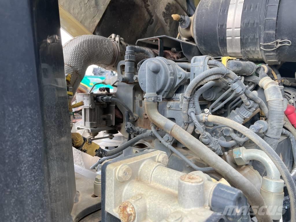 Bomag BW 216 DH-4 Rodillos de un solo tambor