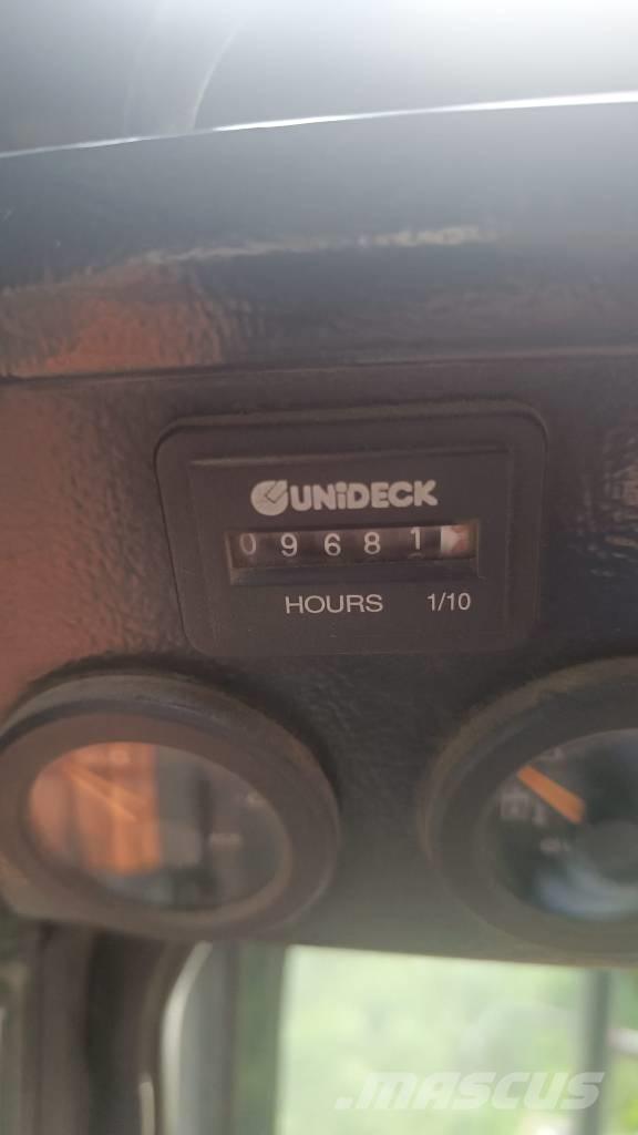 Locust L 903 SPEED Minicargadoras