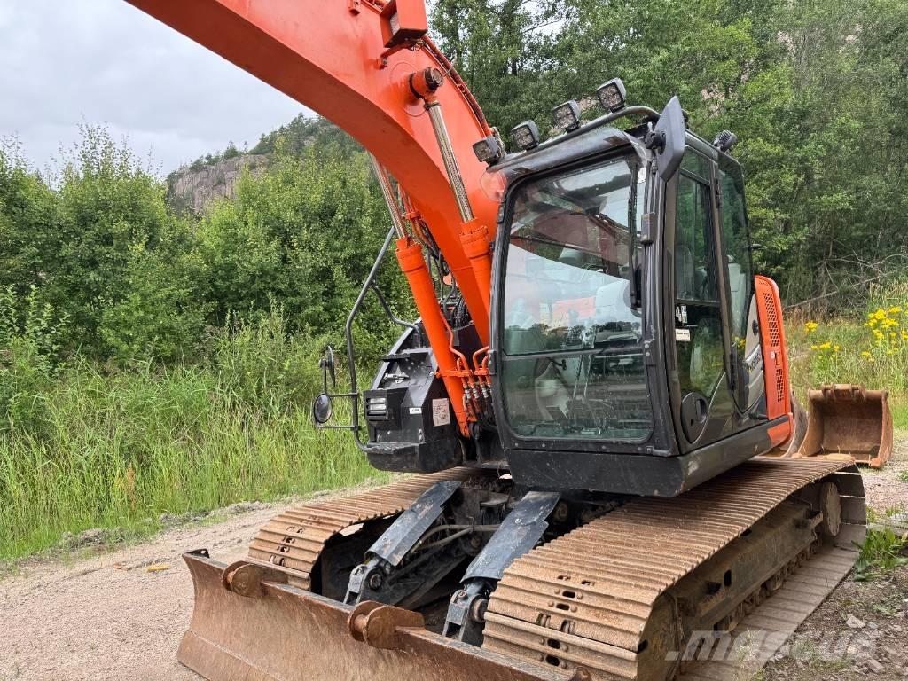 Hitachi ZX135USBL-6 Excavadoras de cadenas