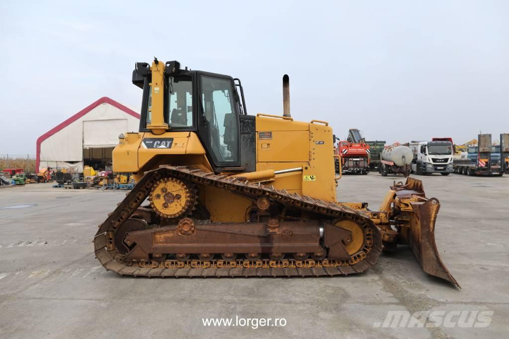 CAT D 6 N Buldozer sobre oruga