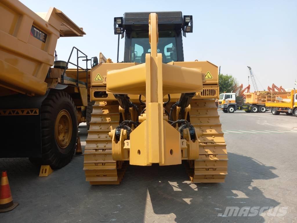 CAT D8T (Jebel Ali) Buldozer sobre oruga
