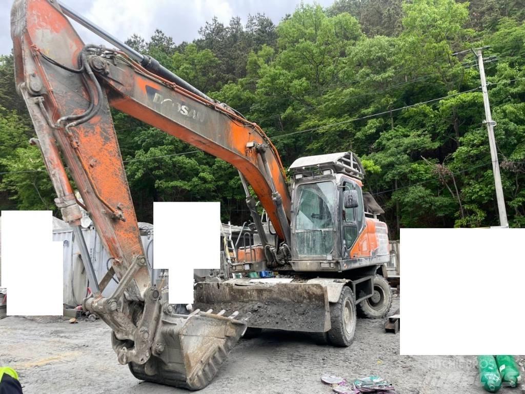 Doosan DX 210 W Excavadoras de ruedas