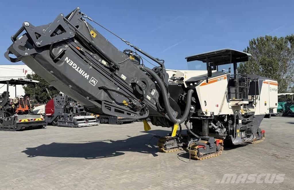 Wirtgen W 207 Fi Máquinas moledoras de asfalto en frío