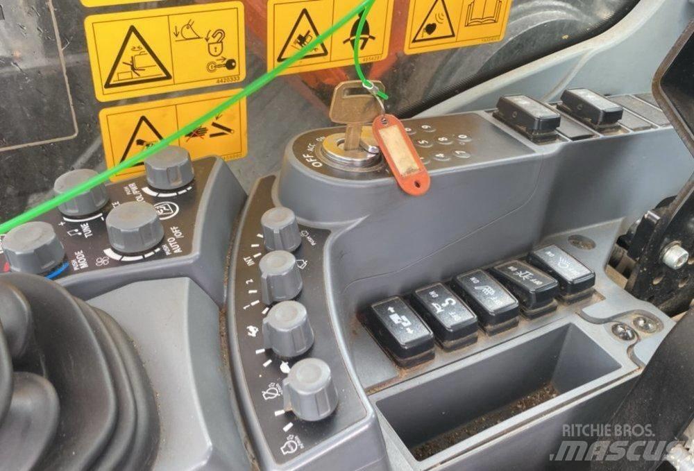 Hitachi ZX 300 LC-7 Excavadoras de cadenas