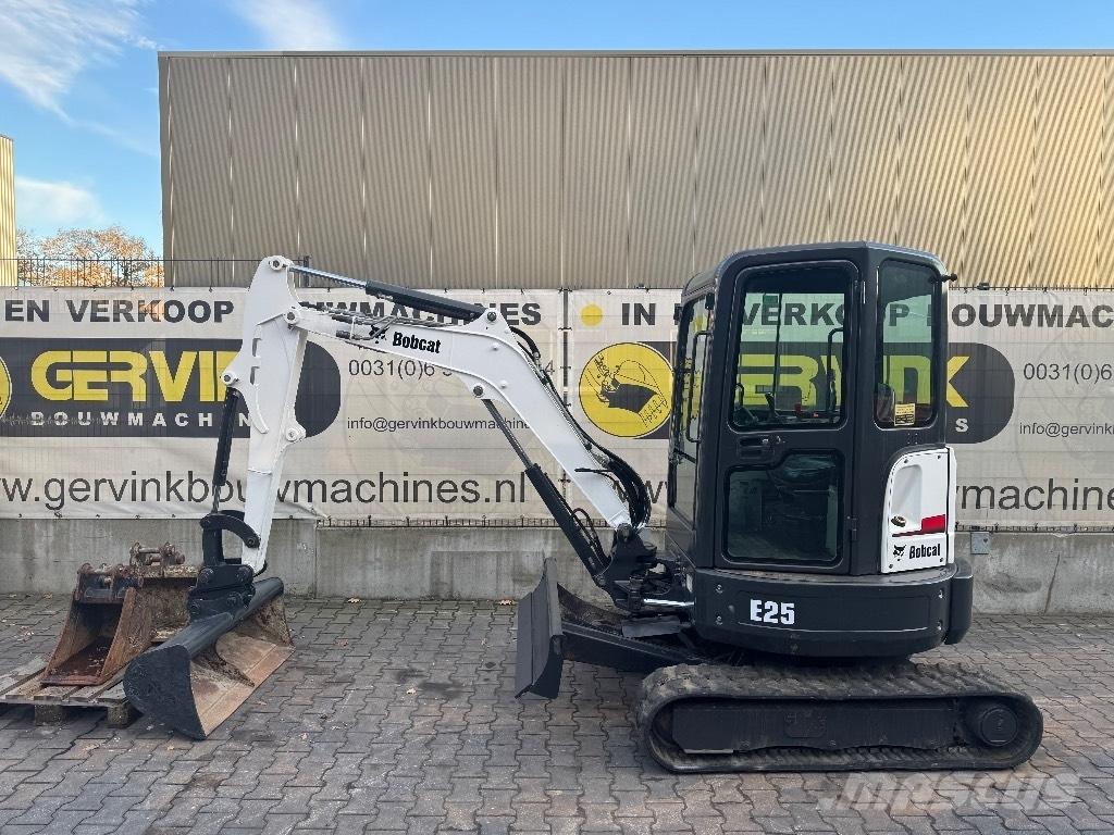 Bobcat E25 Mini excavadoras < 7t