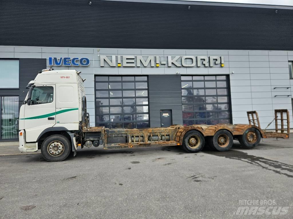Volvo FH12 8x4 Camiones de transporte de maquinaria forestal