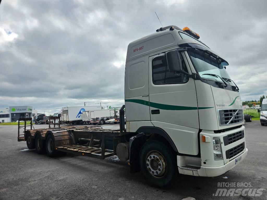 Volvo FH12 8x4 Camiones de transporte de maquinaria forestal
