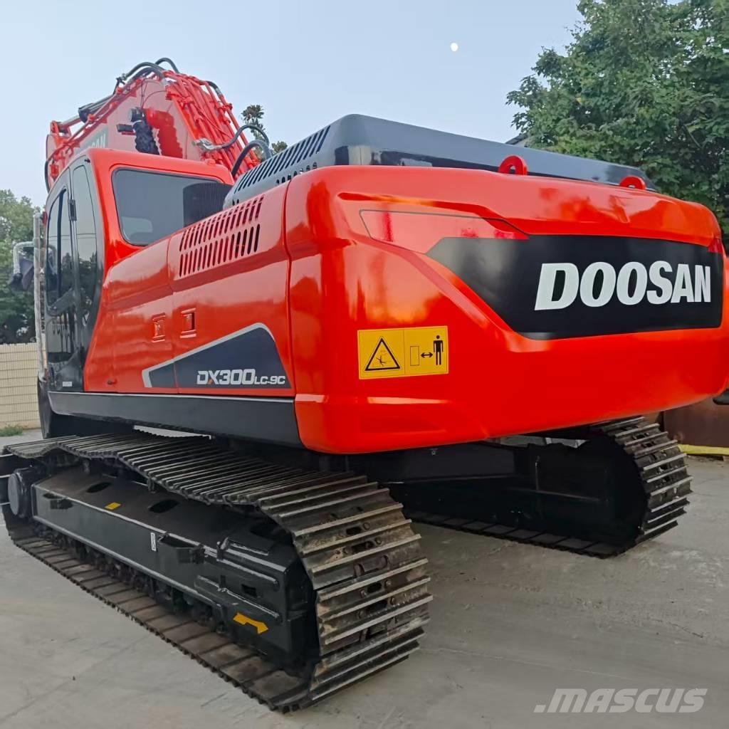 Doosan DX 300 LC Excavadoras de cadenas